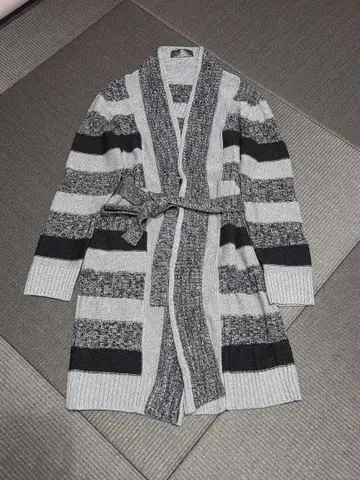 그레이 블랙 스트라이프 롱 가디건