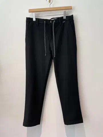 써모라이트 크롭 팬츠 (BLACK)