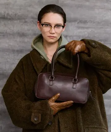 Square Utility Leather Bag/스퀘어 가죽 백