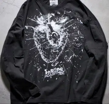 즉시 완판 ANARCHIC ADJUSTMENT TEE