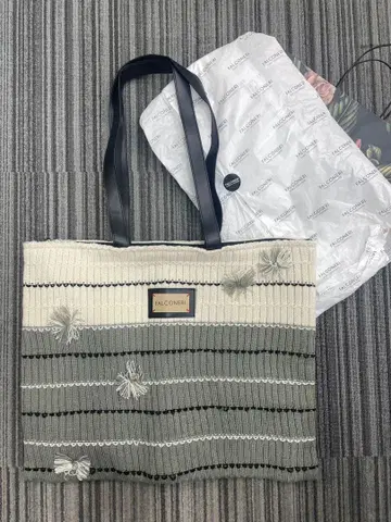 미사용 새상품 FALCONERI 토트백 스트라이프 패턴