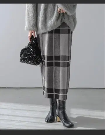 슈가 비스킷 그레이 체크 니트 스커트