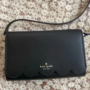 케이트 스페이드 사선 가케 백 블랙