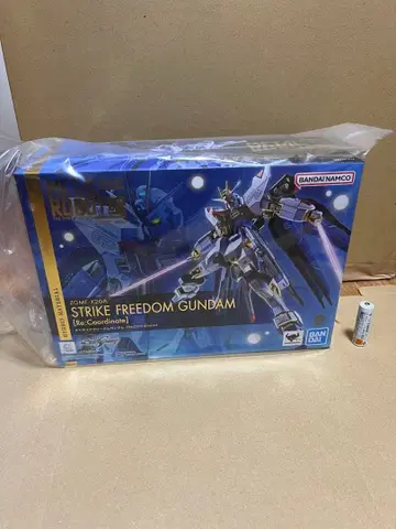ROBOT혼 기동전사 건담 SEEDDESTINY 스트라이크 프리덤 건담