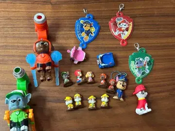 파우패트롤 피규어, 완구, 가챠가챠 등