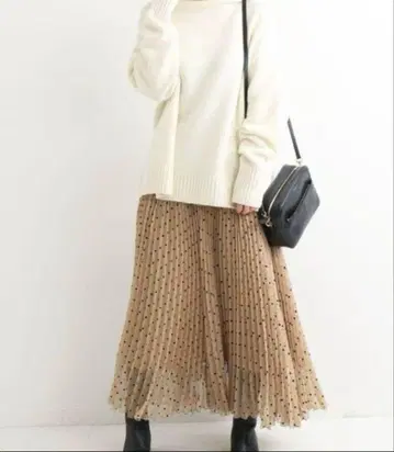 IENA 플로키 도트 플리츠 스커트