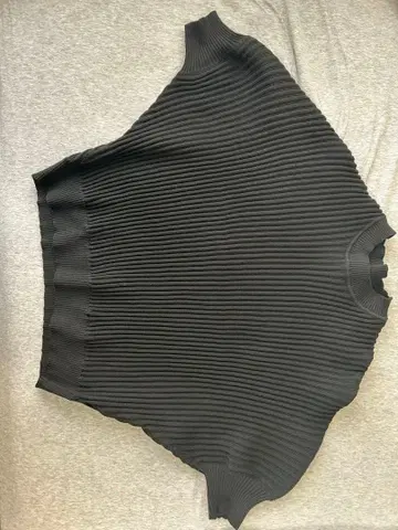 미사용 SENSO UNICO 멋진 변형 니트