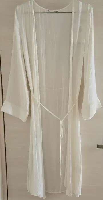 gelato pique 젤라또피케 조엘 로브숑 가운