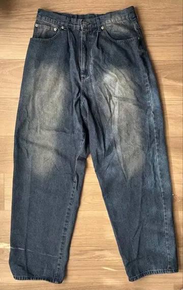 다크 블루 스트레이트 데님 팬츠