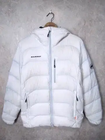 마무트 엑세론 인서레이션 후디드 자켓 다운/남성용/화이트