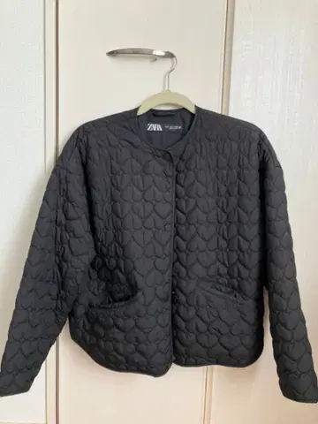 ZARA 블랙 퀼팅 자켓 S 사이즈