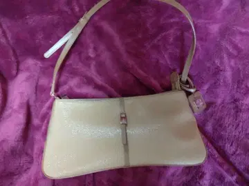 펠레보르사 숄더백 광택 나일론