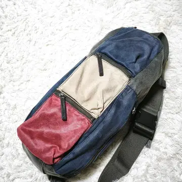 Art-berg 아트버그 바디백 멀티 컬러 3연 포켓 단종