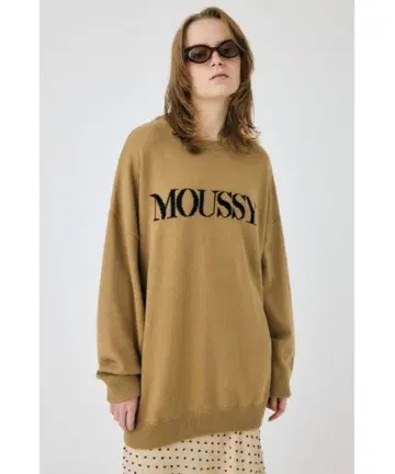 MOUSSY 베이지 로고 니트