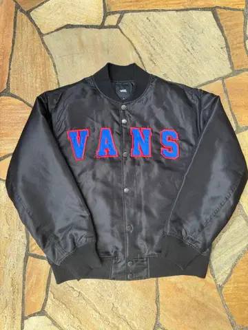 VANS 블랙 바시티 자켓