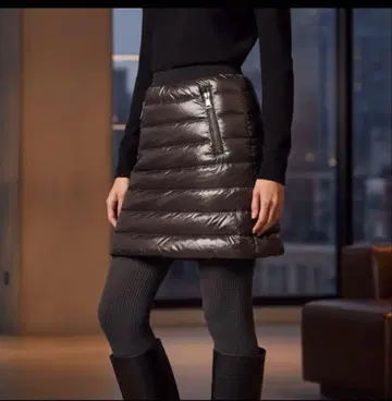 MONCLER 다운 미니 스커트 블랙 40 M~L [미사용]
