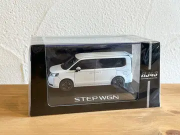 HONDA 스텝왜건 e:HEV 1/43 플라티나 화이트 미니카