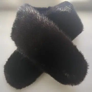 폭스 퍼 티펫 블랙 머플러