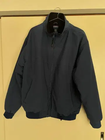 WHITE SIERRA 네이비 집업 자켓