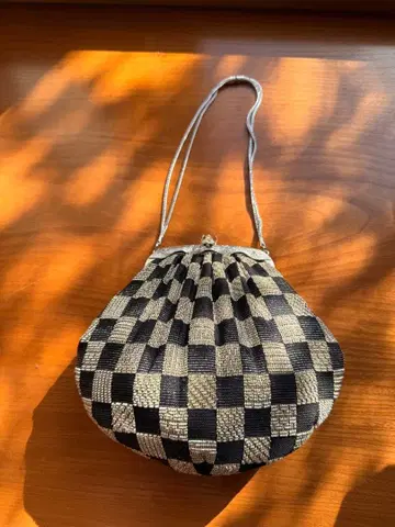 일본 의류용 가방 블랙과 금색 체크 무늬 파티 가방