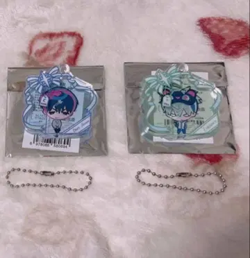 ALIENSTAGE 이반틸 아크릴 키링 세트