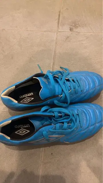 umbro 축구 스파이크