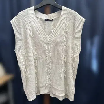 프린지 니트 베스트