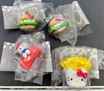 미개봉 새상품 헬로키티 아메리칸 디자인 메지루시 액세서리 4세트