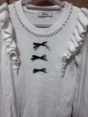 Ank Rouge 펄 리본 니트탑 아이보리 화이트