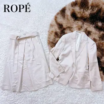 새상품급 로페 스커트 수트 셋업 리본 워셔블 최근 모델