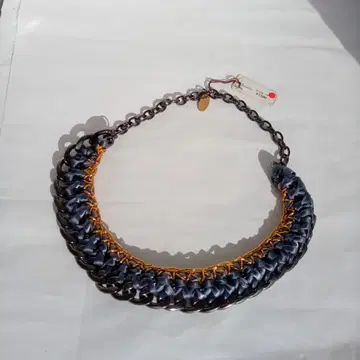 뜨개질 스타일 목걸이 그레이 오렌지