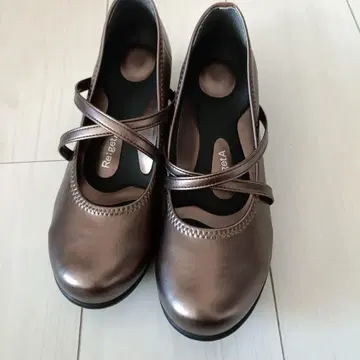 리게타 A 펌프스 LL