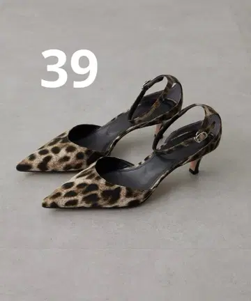 Whim Gazette 레오파드 포인트 펌프스