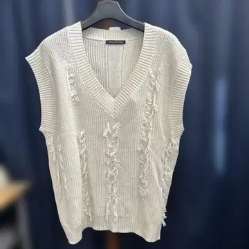 프린지 니트 베스트