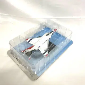 에어 파이터 컬렉션 F-4E 팬텀 II 썬더버즈