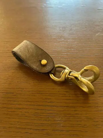 소가죽 놋쇠 키링 매의 발톱