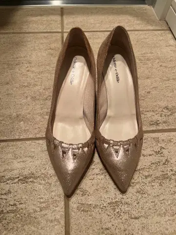 오데뜨 앤 오딜 odette e odile 펌프스 샴페인 컬러