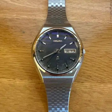 SEIKO 킹 쿼츠 손목시계 5856