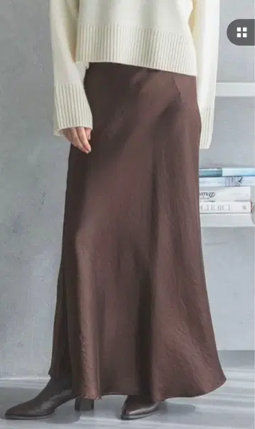 A part by 브라이트 내로우 스커트