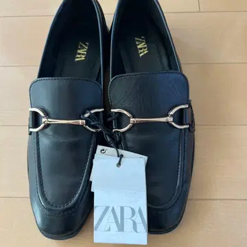 ZARA 블랙 로퍼 35