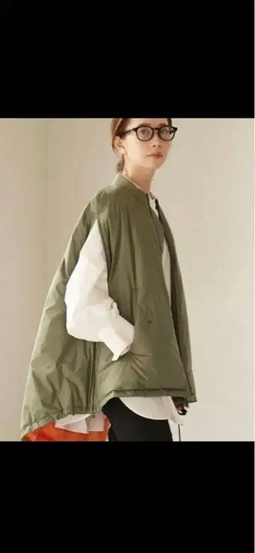 슬로브 이에나 판초 다운 Victoria Down MA-1