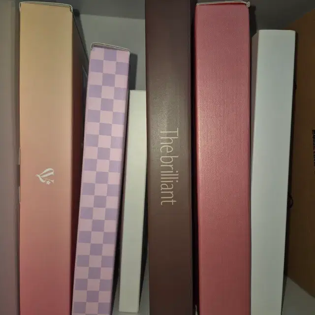 여자친구, 비비지, 유주, 예린 개봉 굿즈 앨범 판매