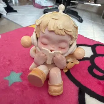 POPMART SKULLPANDA The Warmth