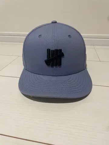 UNDEFEATED 59FIFTY 캡 그레이