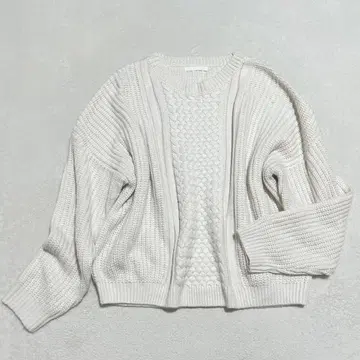 스핀스 케이블 니트 큼직하게 짠 스웨터 깔끔한 캐주얼 얇은 소재 F