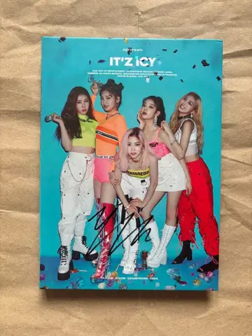 ITZY ICY 류진 사인 앨범