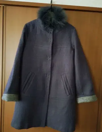 GabardineK.T 퍼 달린 다크 퍼플 코트 13호