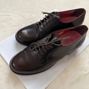 다크 브라운 레이스업 신발