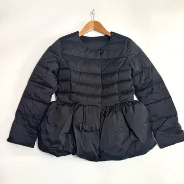 미사용 새상품 FENNEL 페넬 페플럼 다운 자켓 블랙