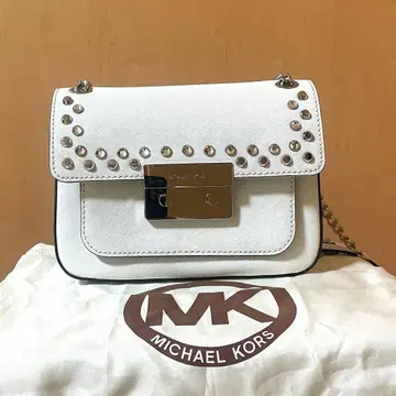 MICHAEL KORS 스터드 숄더백